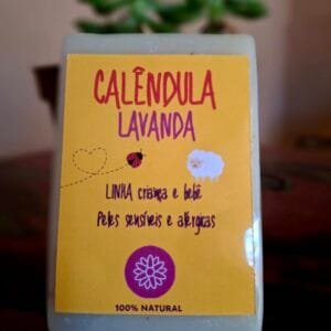 Sabonete artesanal calêndula e lavanda